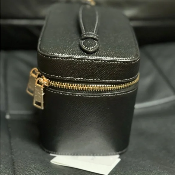 NWT Coach Cosmetic Case In Leather CW727 - Picture 6 of 8